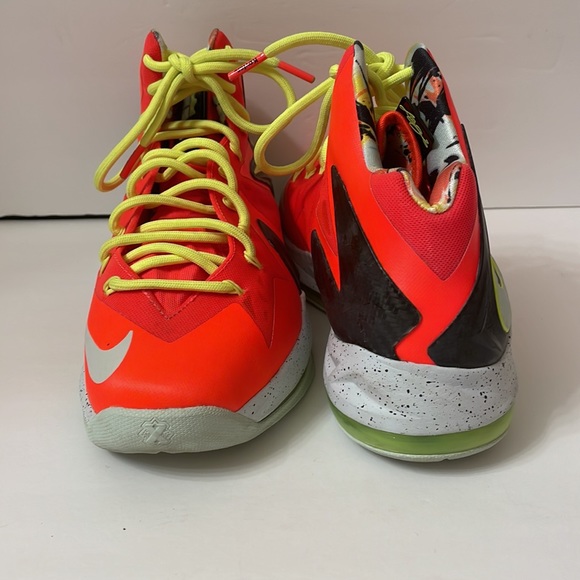Lebron James Elite Series - Picture 2 of 3